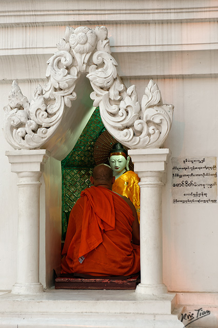 Prière Birmane